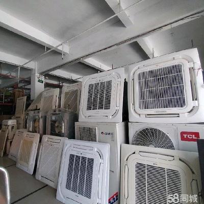 二手自动售货机转让,成色新,可对接美团饿了么平台,还可保修一年