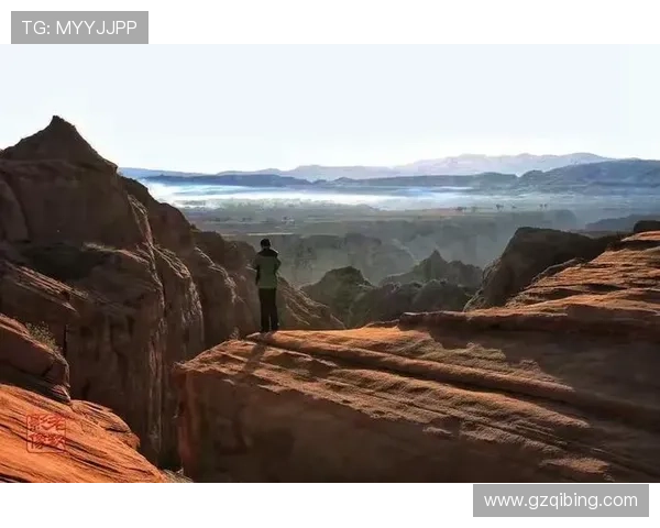 指尖上的永恒：当灵魂与物质对话，造就时光不朽的雕刻师